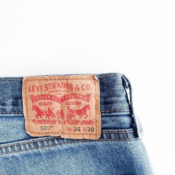 Levi's 505 Men's Zip Fly Straight Leg Classic Denim Jeans Medium Wash Size 34x30 - Picture 6 of 12